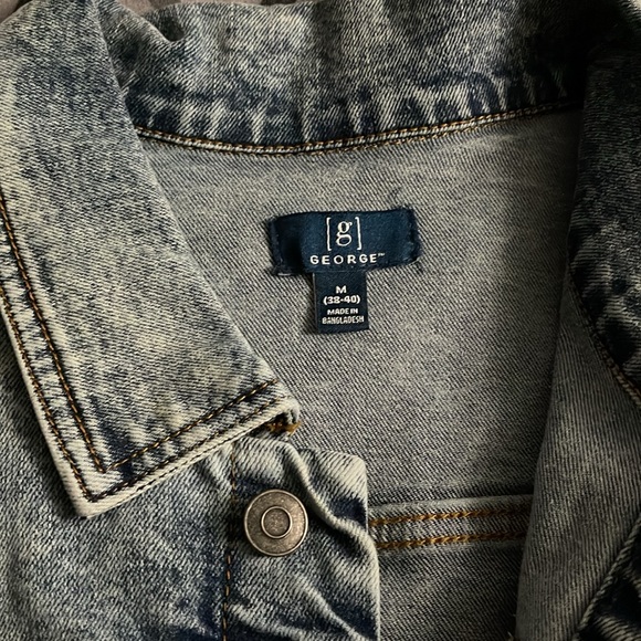 Jean jacket size Medium - Picture 2 of 2